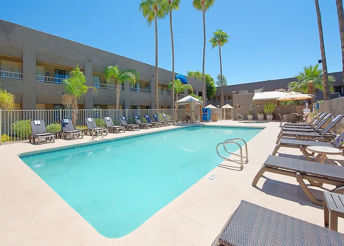 Hotel Surestay Innsuites & By Western Phoenix