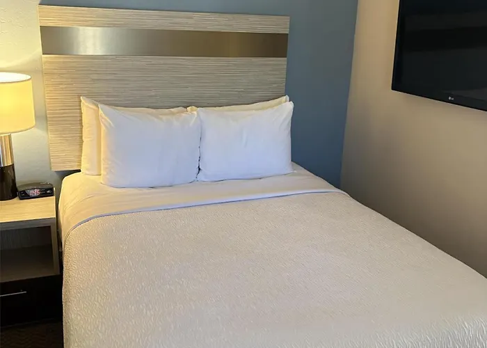 Surestay Innsuites & By Western Phoenix