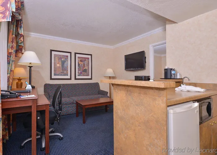 Surestay Innsuites & By Western Hotel