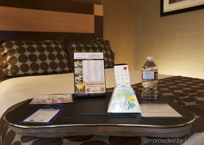 Surestay Innsuites & By Western Hotel 3*