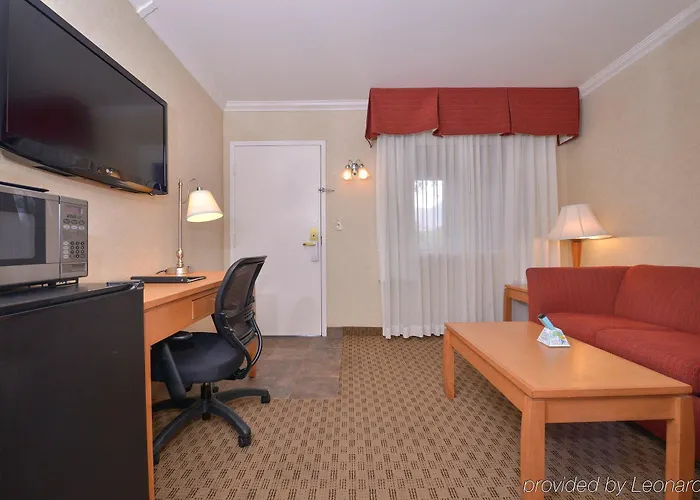 Surestay Innsuites & By Western Hotel