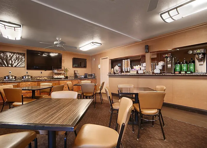 Hotel Surestay Innsuites & By Western Phoenix
