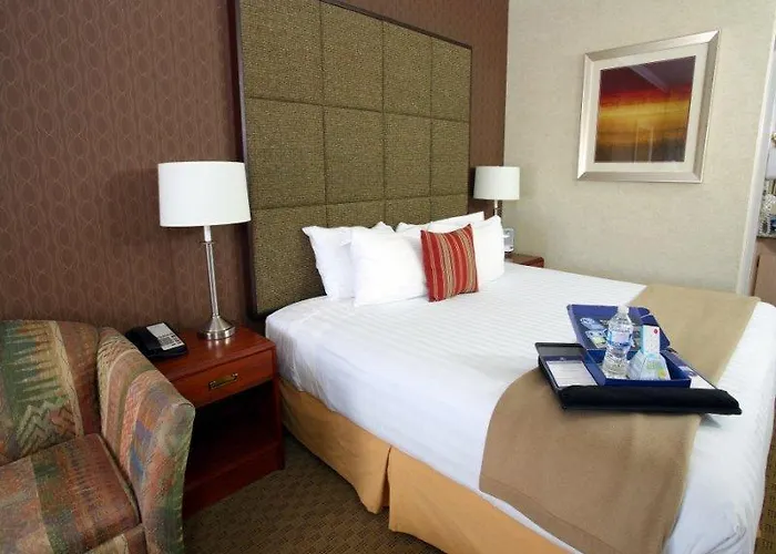 Surestay Innsuites & By Western Hotel 3*