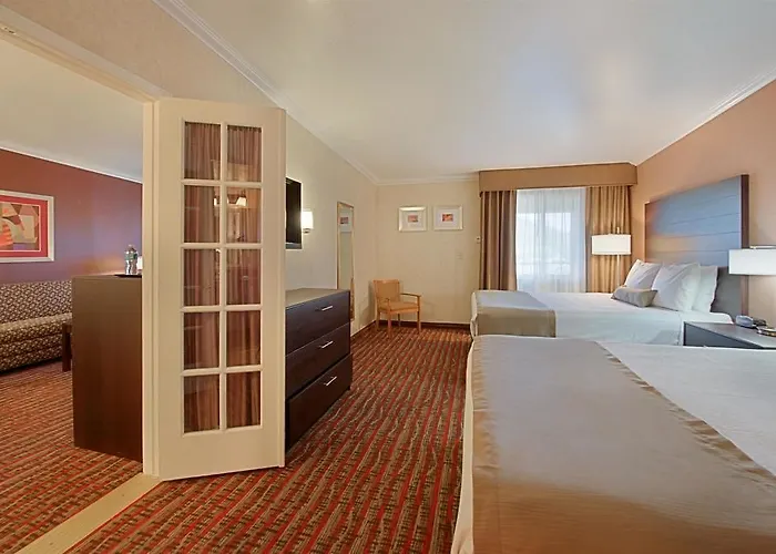 Surestay Innsuites & By Western 3*