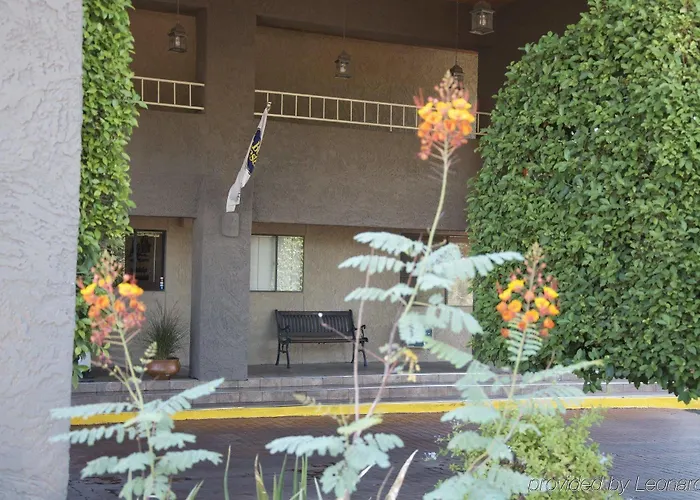 Surestay Innsuites & By Western Hotel Phoenix