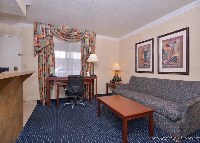 Surestay Innsuites & By Western Phoenix